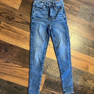 American Eagle Outfitters High Rise Blue Jeans